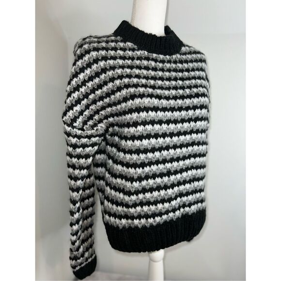New! Gothic Striped Knitted Tri Color Sweater Medium - Picture 2 of 10
